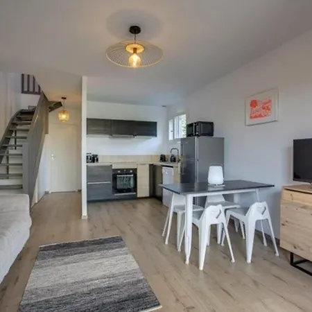 Duplex Confortable A Hossegor, Acces Et Jardin Clos - Fr-1-791-30 度假居 *